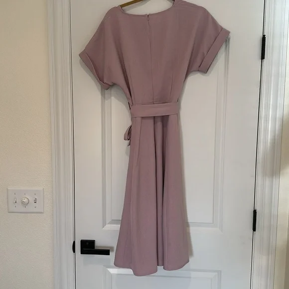 Molly Bracken Women’s Lilac Dress Size Medium - Picture 2 of 6